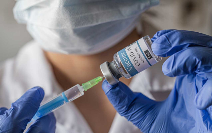 Quien-deberia-recibir-primero-la-vacuna-contra-el-coronavirus