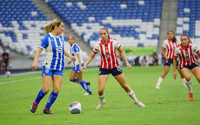 Rayadas cae en casa ante Chivas, pero no cambia la tabla 2 RAYADAS 3