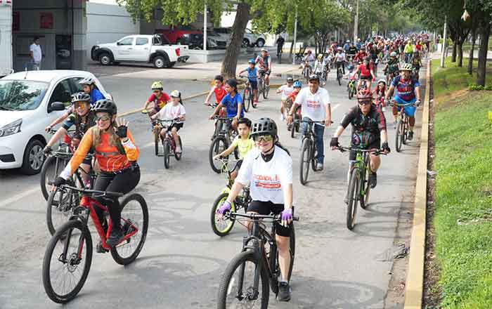 Celebra la UAT con gran éxito rodada deportiva familiar 3 UAT 4