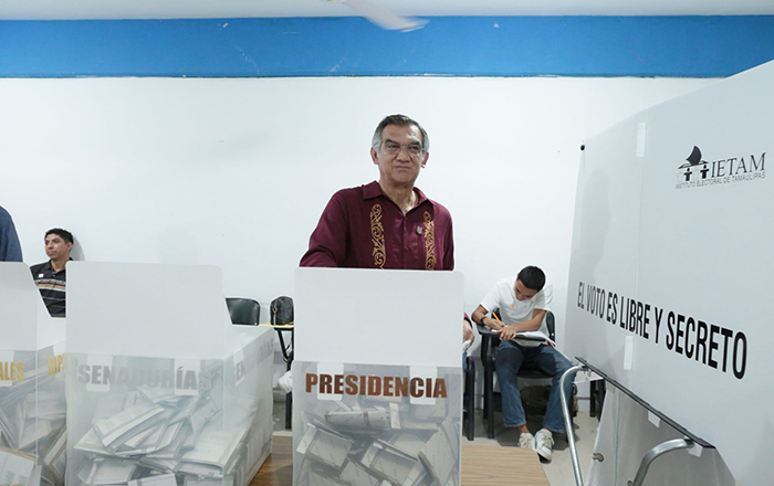 Américo emite su voto y exhorta a las y los tamaulipecos a sufragar 3 442479910 426231710296360 3975968635778797026 n