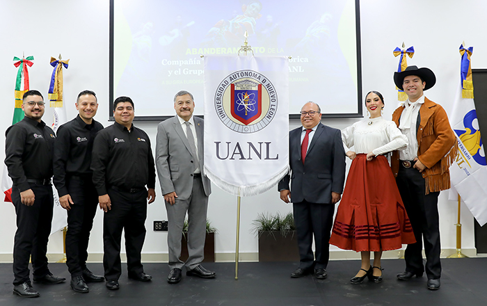 abanderamiento-compania-danza-folklorica-uanl-abanderamiento-1