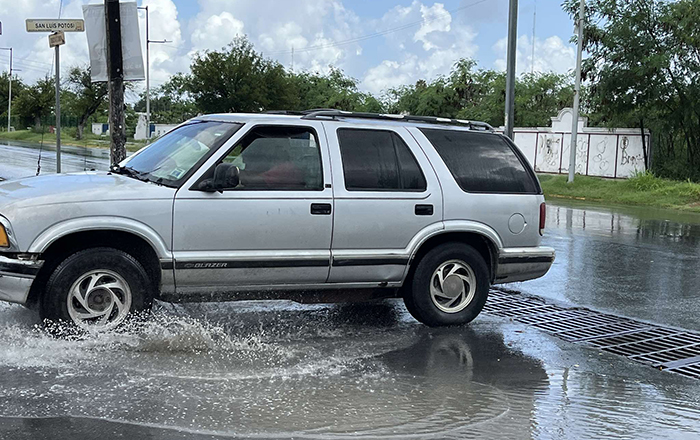 Lluvia provoca ligeros encharcamientos en Reynosa 2 449727037 1037089114449982 9163023538720970710 n