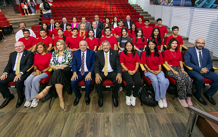 UANL presenta nueva Licenciatura en Inteligencia Financiera 2 Arranque Licenciatura en Ingenieria Financiera FACPYA Inicio de clases 01
