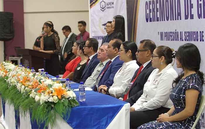 Realizan ceremonia de graduación del APEM 1 CEREMONIA