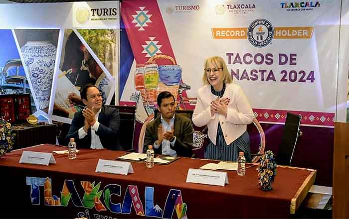 Taqueros de Tlaxcala buscan Récord Guinness; regalarán tacos en CDMX 1 TLAXCALA