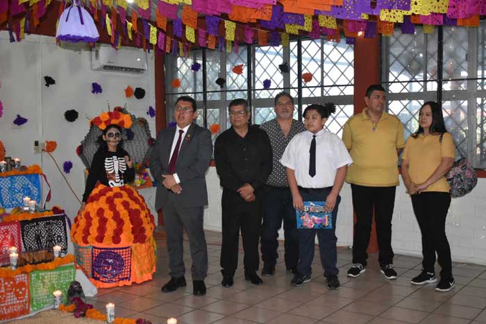 Honran memoria de Don Félix Olán, padre de Marcelo Olán 1 cat