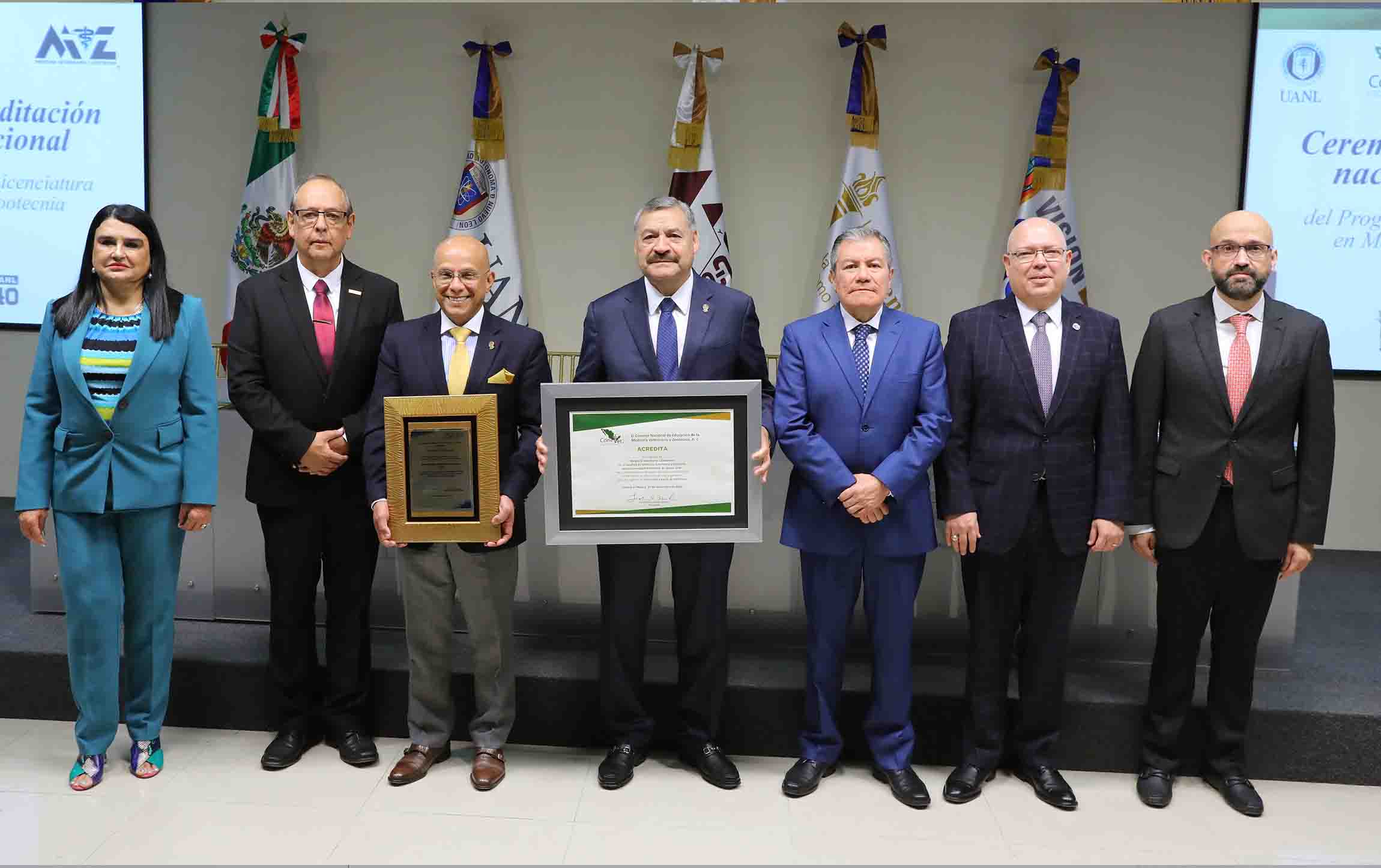 Recibe UANL doble acreditación en Medicina Veterinaria y Zootecnia 1 UANL 2
