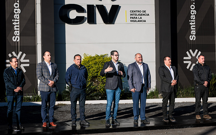 David de la Peña entrega incentivos a policías de Santiago 1 SANTIAGO 2 1
