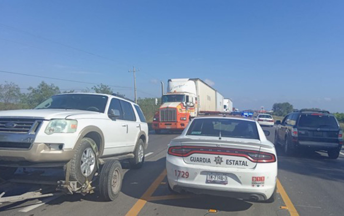 Cierran circulación en Carretera Victoria-Matamoros por manifestación 2 471928713 2040048729775292 1406022772335301546 n