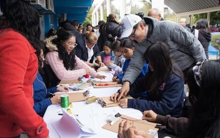 Erasmo González establece mayor contacto social con los jóvenes 2 0 2 1