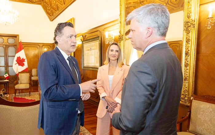 MAURICIO KURI
