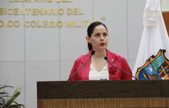 MAYRA BENAVIDES