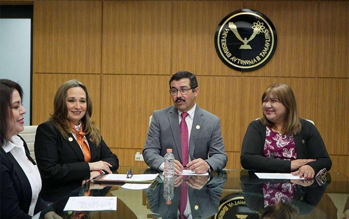 El rector Dámaso Anaya entrega nombramientos a titulares de Familia UAT 1 44f4b813 367f 4554 aaca 6484a98d9199