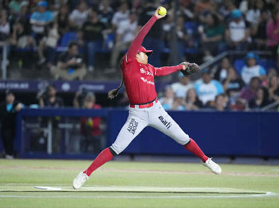 Dramática victoria de Diablas 7-6 en Juego 1 ante Sultanes 6 483376213 556372173500447 6244570211571634925 n