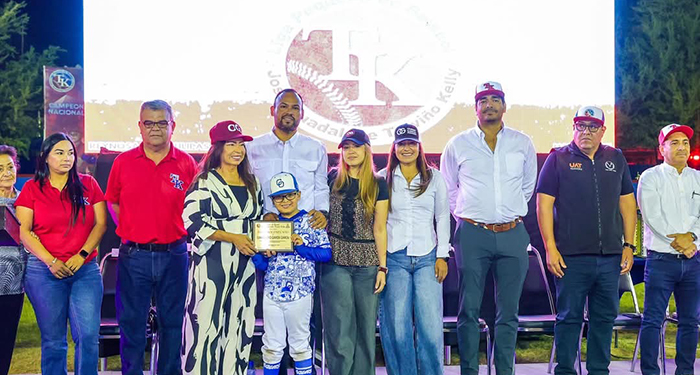 Inaugura Carlos Peña Ortiz nueva temporada de la Liga Pequeña de Beisbol ‘Treviño Kelly’ 2 485125343 665597245953066 1558860675406187914 n