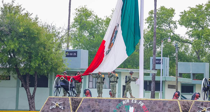 Presidió Américo Villarreal honores a la bandera junto a Carlos Peña Ortiz 2 486487582 1083690873208454 7500906239294388016 n