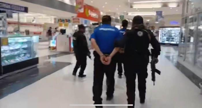 Detienen a guardias que rociaron gas pimienta a perrito 2 486710283 564190389386872 3722349828168010857 n