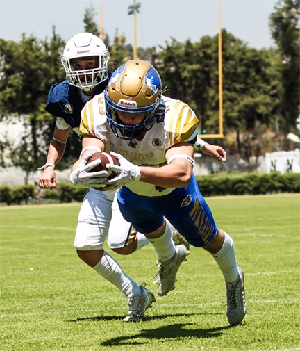 Auténticos vencen 28-7 a Pumas Acatlán 1 AUTENTICOS 2 1