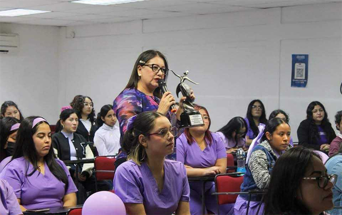 La UT conmemora el Día Internacional de la Mujer 2 CHARLA UT 3