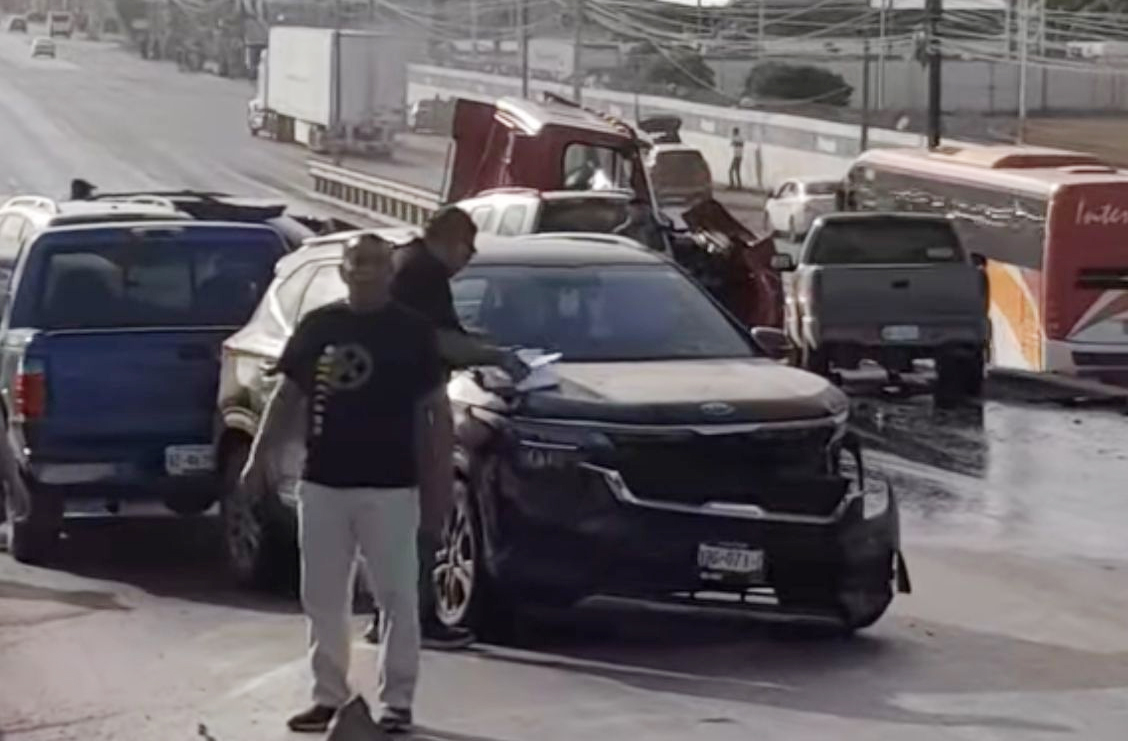 Choque múltiple en la carretera a Río Bravo (VIDEO) 1 CHOQUE 2