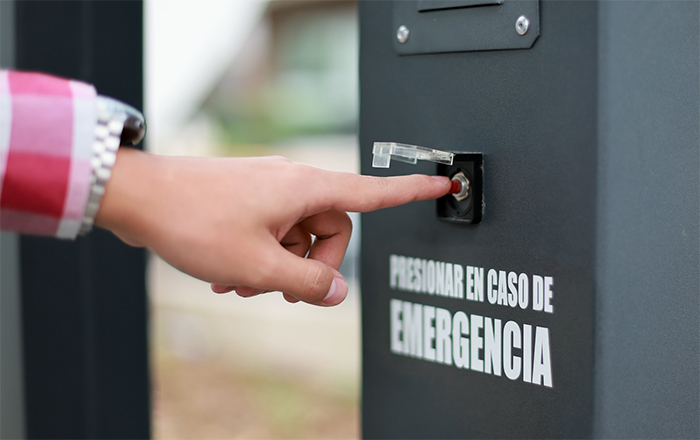 Instalan paradas de autobús ‘inteligentes’; se podrá cargar el celular 2 ESTACION 2