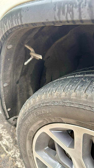 Reportan poncha llantas en San Pedro Garza García 1 ESTRELLA 2