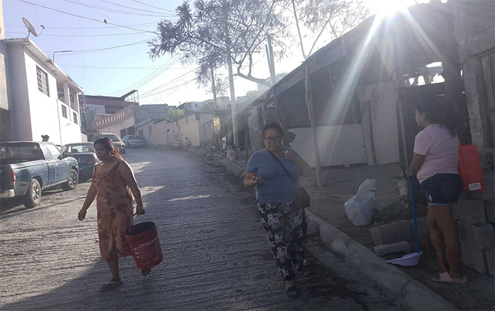 Adolescente rescata a mujer y su bebé en incendio 2 INCENDIO 2 2