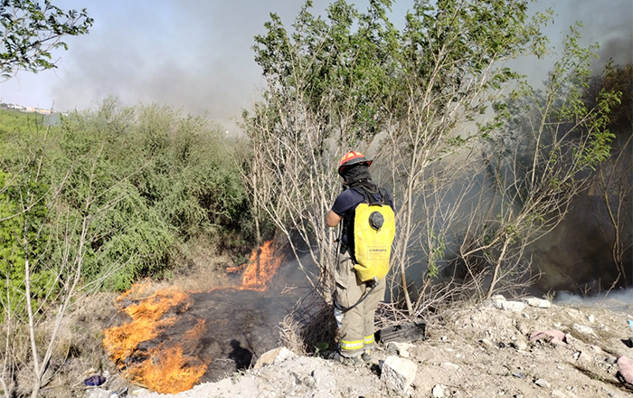 Con tantos incendios, bomberos de Reynosa se quedan sin agua 1 INCENDIO 3 1