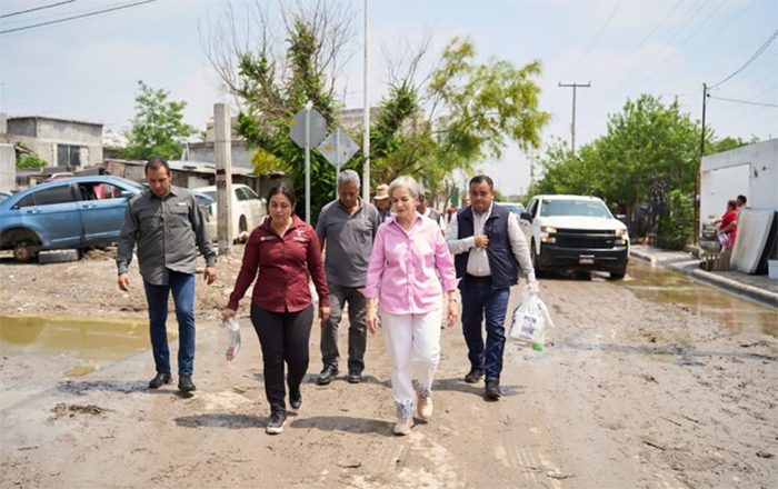 Atiende María de Villarreal sectores afectados por lluvias en Reynosa 1 MARIA 2 2