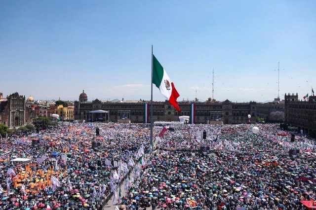 'Demostramos que el pueblo de México es mucha pieza': Sheinbaum (VIDEO) 2 ZOCALO