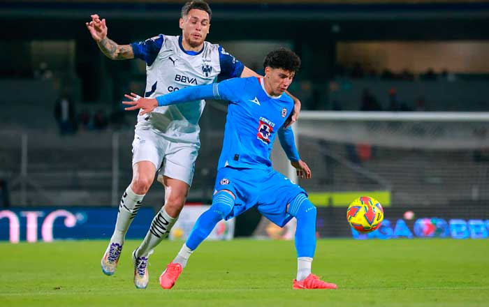 Con uno más, Rayados empata con Cruz Azul 1 vaf