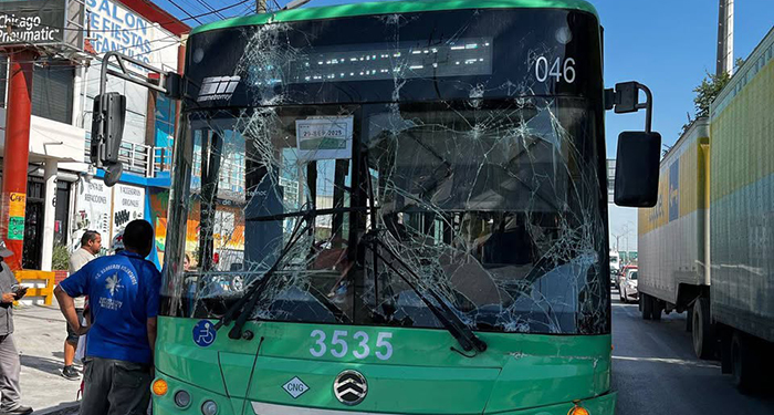 ¡Otra vez el transporte de NL!, reportan incendio y choque de camiones 1 486561023 2130350160732874 4007645465362488594 n