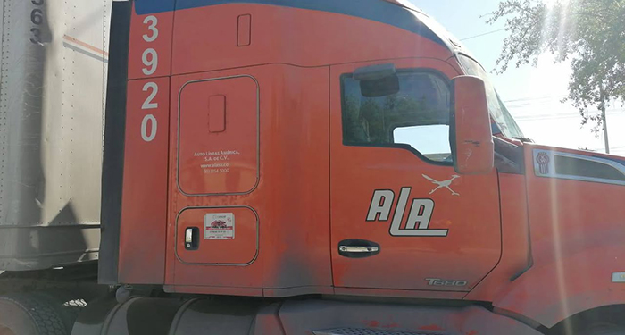 ¡Otra vez el transporte de NL!, reportan incendio y choque de camiones 5 486655241 994949096162539 5888440432972891673 n