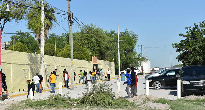 Limpian y pintan Telesecundaria después de inundación 1 487789903 537481469042950 6356901380522270218 n