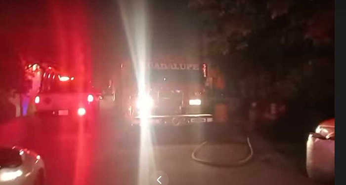 Se incendia vivienda en Guadalupe 1 487829411 1167825534648136 5503343901434057136 n
