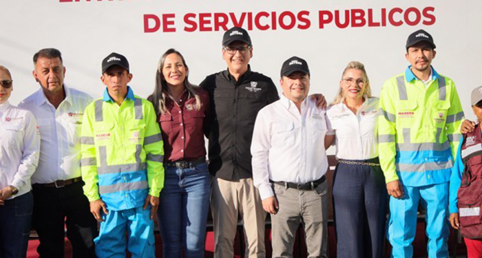Erasmo cambia el rostro a empleados de Servicios Públicos con entrega de uniformes 1 490986538 1177903150635785 9195634958193178088 n