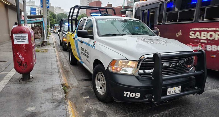 Encuentran arma en Oxxo de Monterrey 1 491023950 1399893781356481 5016664714079822391 n