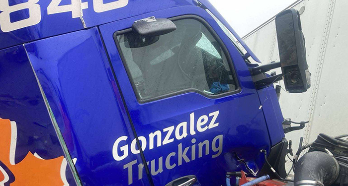 Dos tráileres se impactan en la Monterrey-Nuevo Laredo; hay un fallecido 5 491024979 710125401476740 145980308600559128 n