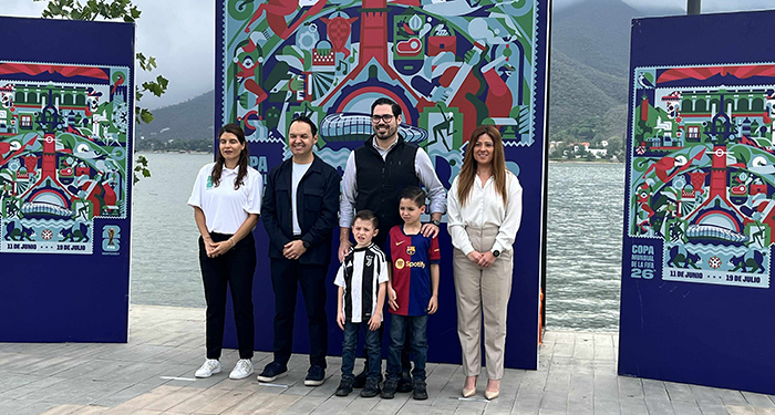 Instalan póster mundialista en Presa ‘La Boca’ en Santiago 2 491578476 1346531856597048 138315585189438152 n