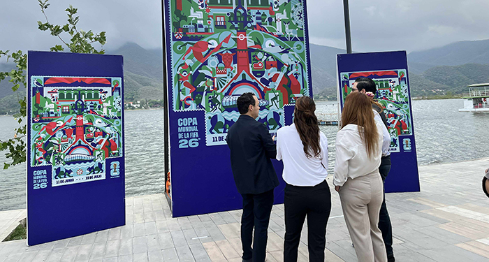 Instalan póster mundialista en Presa ‘La Boca’ en Santiago 1 494362106 1017249756646584 3375906838956663995 n