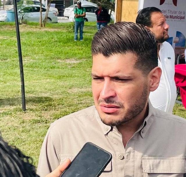 Escucha Beto Granados a ciudadanos en el programa ‘Martes en tu Colonia’ 2 494575542 1933280354150332 720939750424253577 n