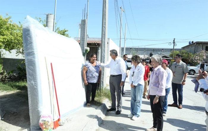 'Aquí estamos para ayudarlos': Américo y María llevan apoyos para Reynosa 1 AMERICO 2 3