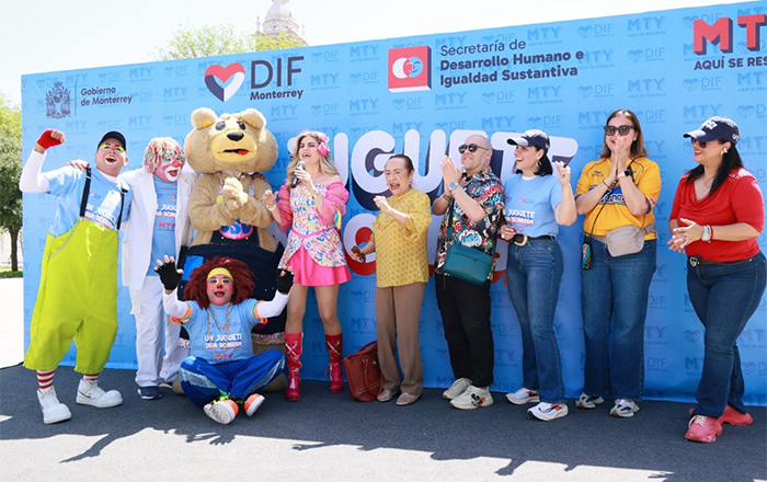 DIF Monterrey lleva juguetes para grupo de niños vulnerables 1 DIF MTY