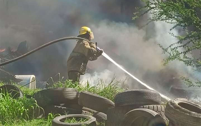 Sofocan bomberos incendio de llantas en Reynosa 1 INCENDIO 2 1