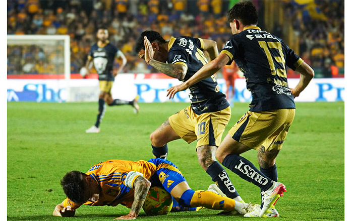 Tigres vence 2-1 a Pumas con doblete de ‘Gorri’ 4 TIGRES 2 2