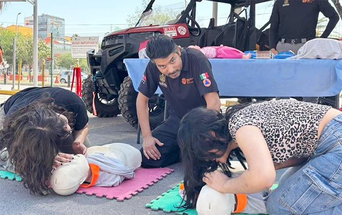 Con charlas a alumnos concientizan sobre manejar con alcohol 5 UANL 2