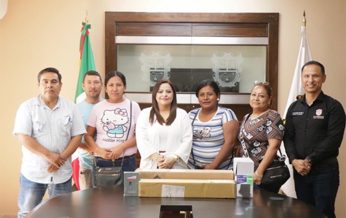 Vero Aguirre respone a solicitud de bomba de agua en Laguna de San Juan 1 VRERO AGUIRRE