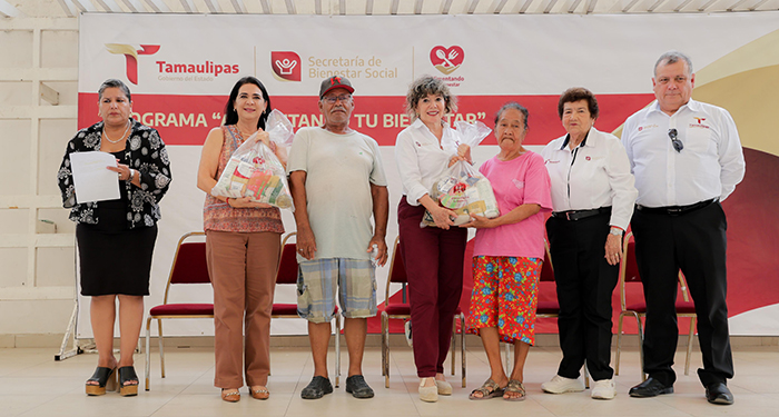 Encabeza Mónica Villarreal Entrega de Paquetes Alimentarios a Familias Tampiqueñas 1 1c3a4f5a fd8f 47c5 ab4f 066216848139