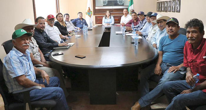 Se reúne alcaldesa Verónica Aguirre con representantes de módulos de infraestructura 3 235892d8 4334 41dd 9e57 419b81073f71