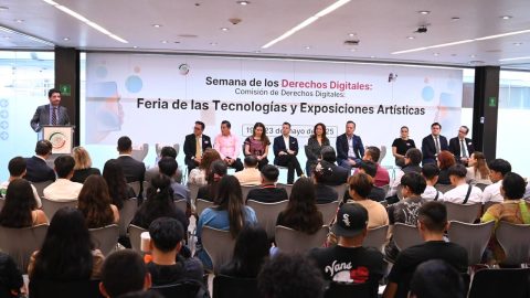 Participa 'NLínea' en semana de los derechos digitales en el Senado 3 4